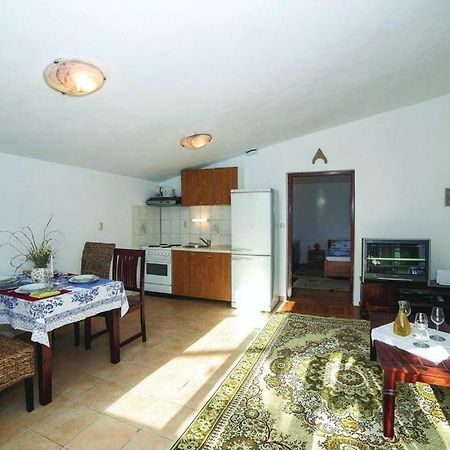 Apartment Ivan Каштела Экстерьер фото