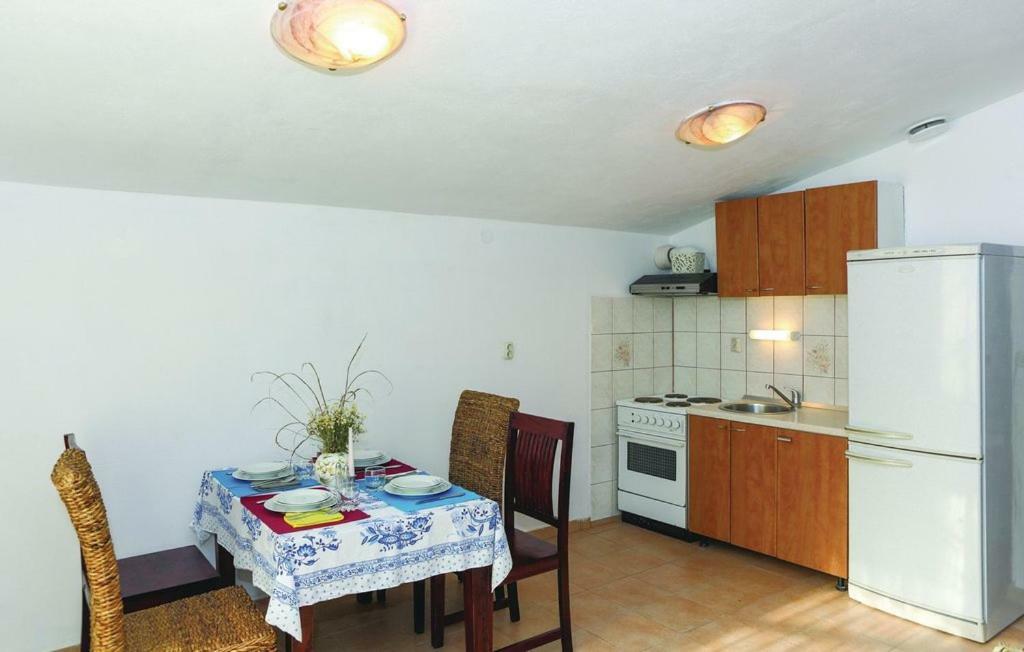 Apartment Ivan Каштела Экстерьер фото